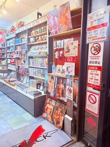 CHECK新宿店